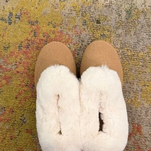 Vici Plush Tan and Cream Slippers
